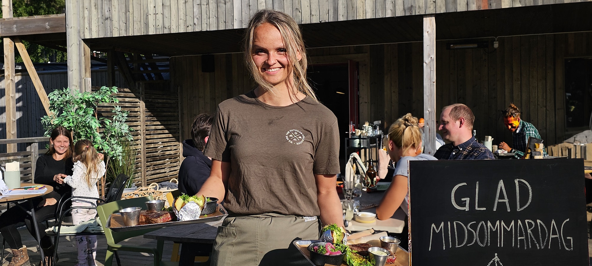 midsommar i vardagsrummet friluftsbyn 3